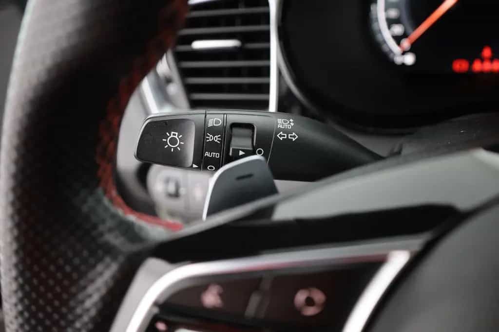 Kia ProCeed 1.6 T-GDI DCT GT Virtual Cockpit Kamera 10/2019-photo-17