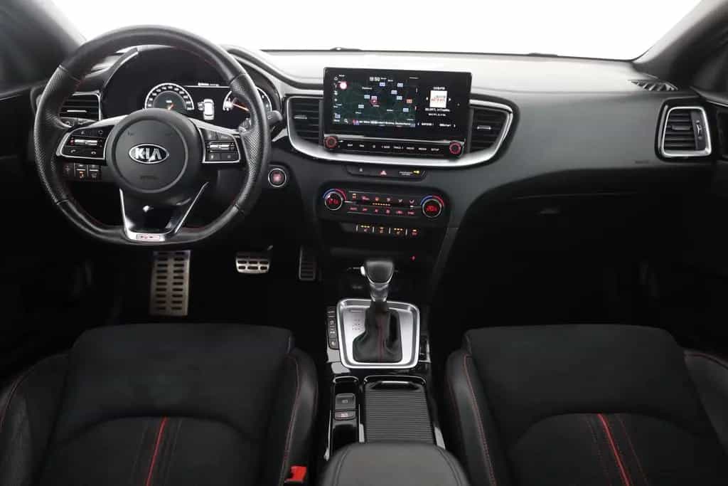 Kia ProCeed 1.6 T-GDI DCT GT Virtual Cockpit Kamera 10/2019-photo-8