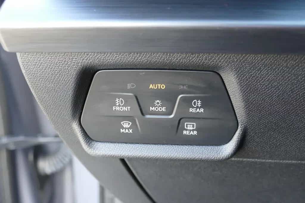 Cupra Formentor 1.5 LED Navi ACC Totwinkel Sitzheizung 02/2021-photo-16