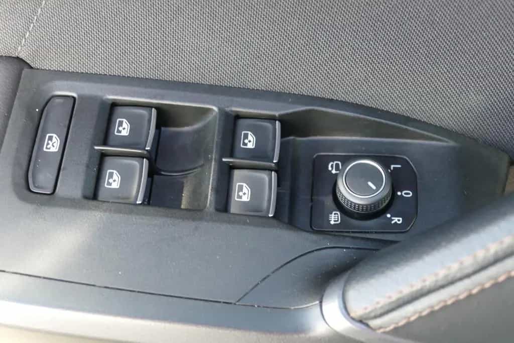 Cupra Formentor 1.5 LED Navi ACC Totwinkel Sitzheizung 02/2021-photo-17