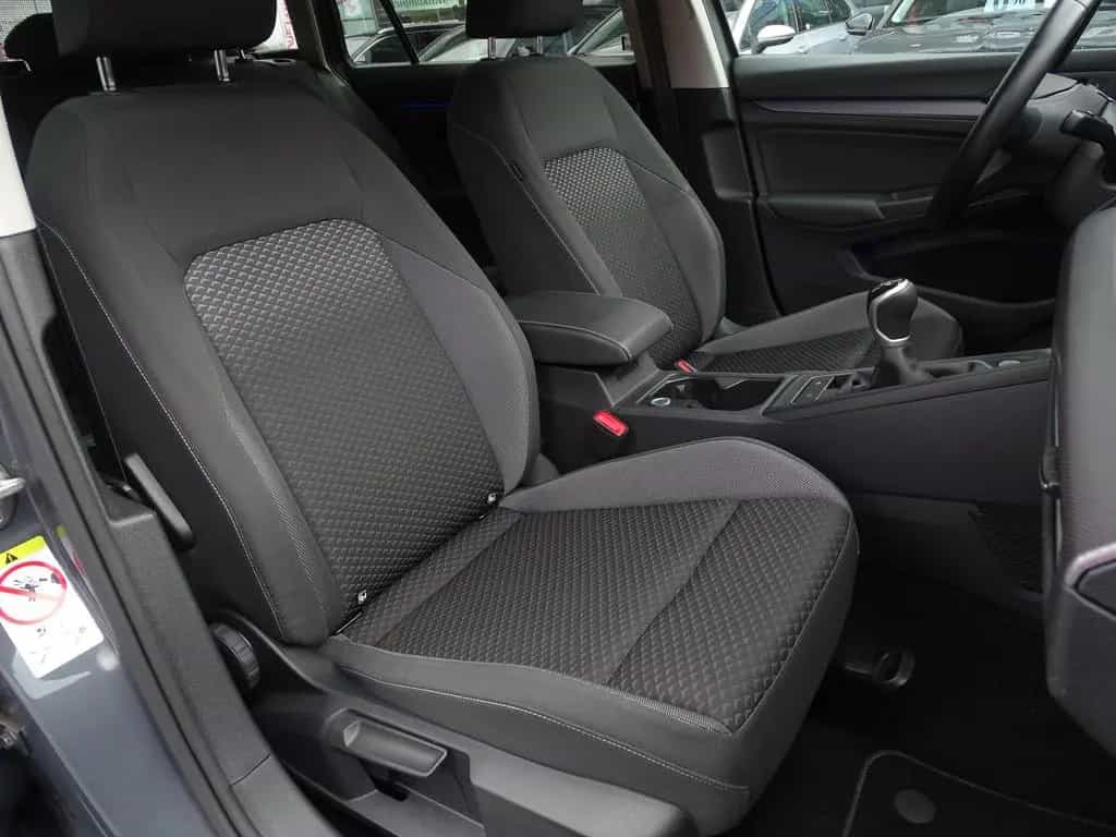Volkswagen Golf VIII Variant 1.5 TSI Active LED Sitzheizung 12/2022-photo-24