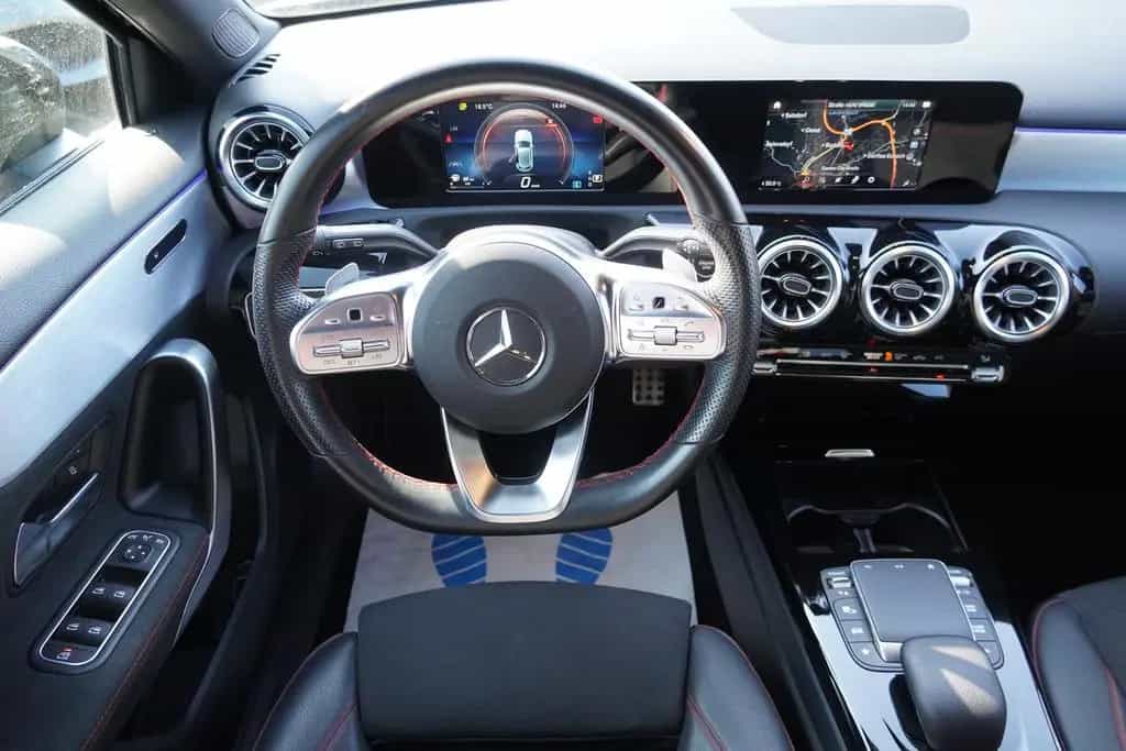 Mercedes-Benz A 220 A220 d AMG Line Klimaaut. LED Navi ACC DAB AHK 10/2021-photo-18