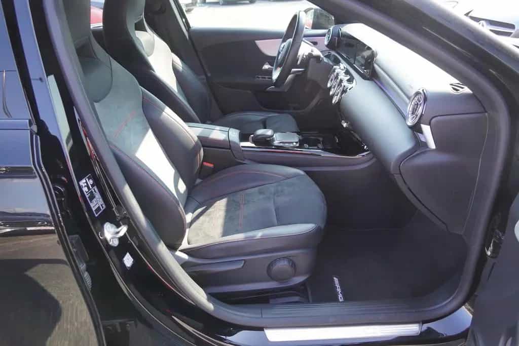 Mercedes-Benz A 220 A220 d AMG Line Klimaaut. LED Navi ACC DAB AHK 10/2021-photo-28