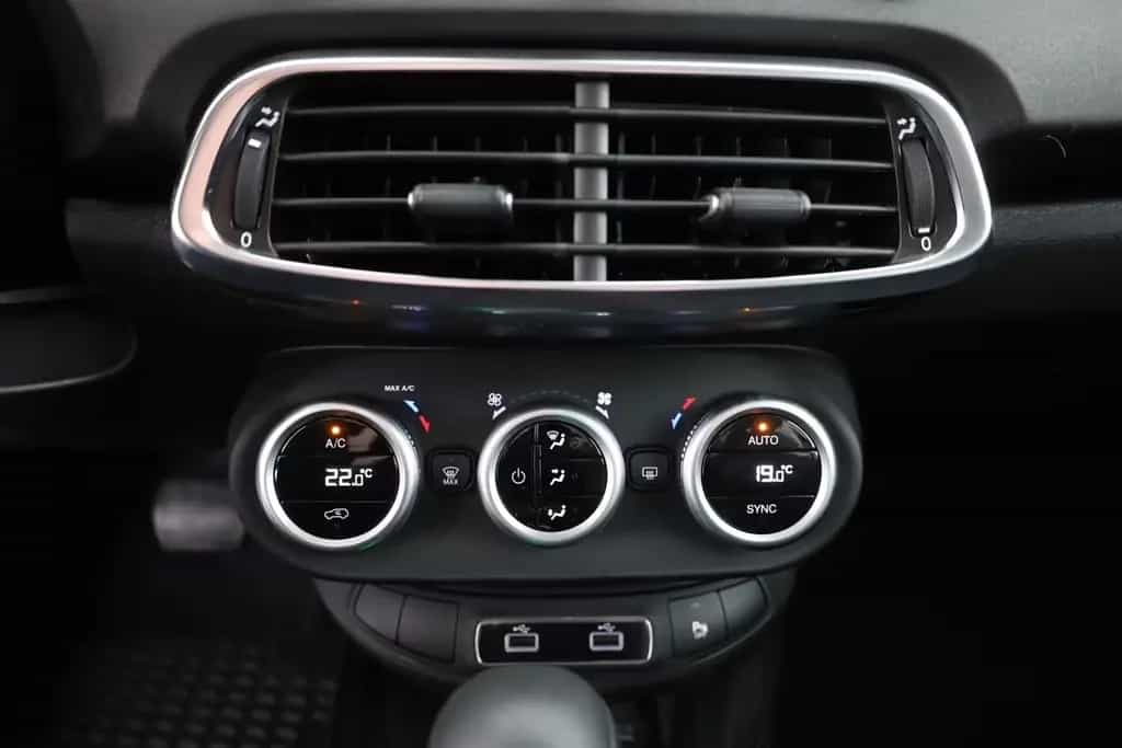 Fiat 500X 1.4T Aut. LED Kamera Tempomat App-Connect 03/2026-photo-11