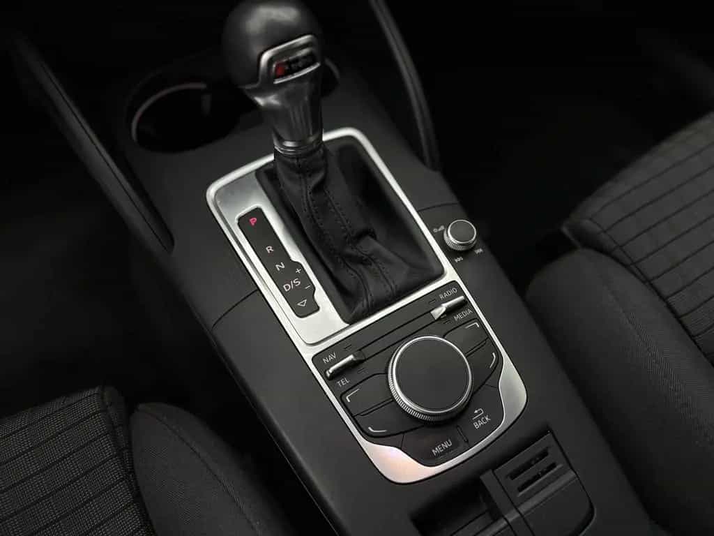 Audi A3 1.4 TFSI ambition ultra, S-Tronic, Navi, PDC 04/2015-photo-11