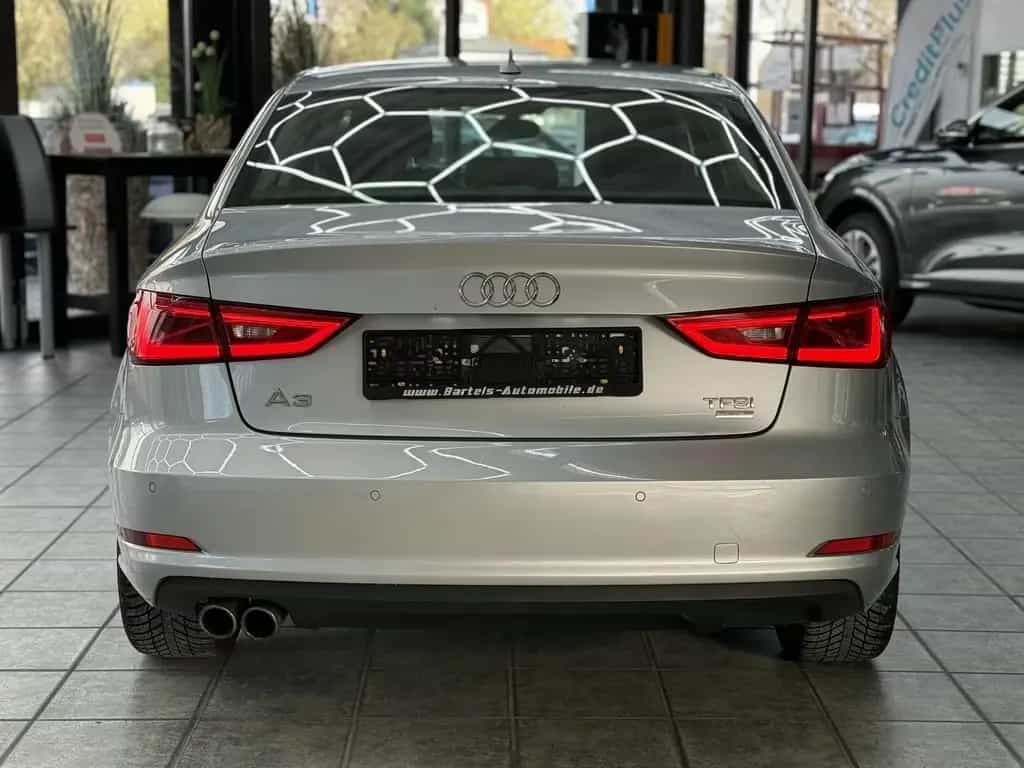 Audi A3 1.4 TFSI ambition ultra, S-Tronic, Navi, PDC 04/2015-photo-2