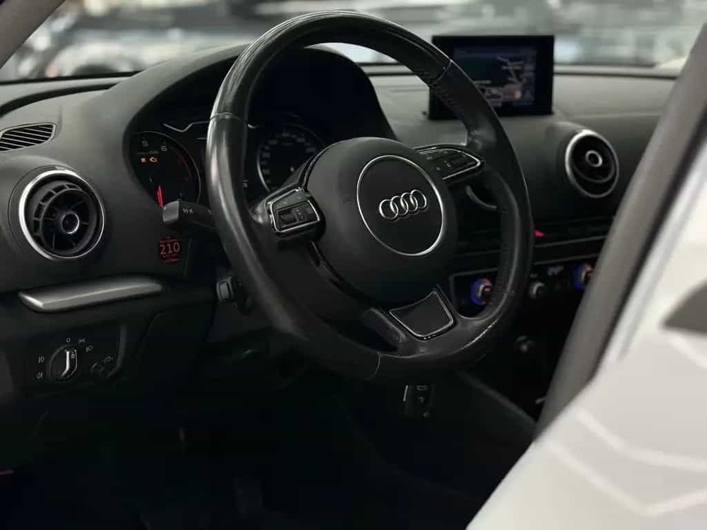 Audi A3 1.4 TFSI ambition ultra, S-Tronic, Navi, PDC 04/2015-photo-5