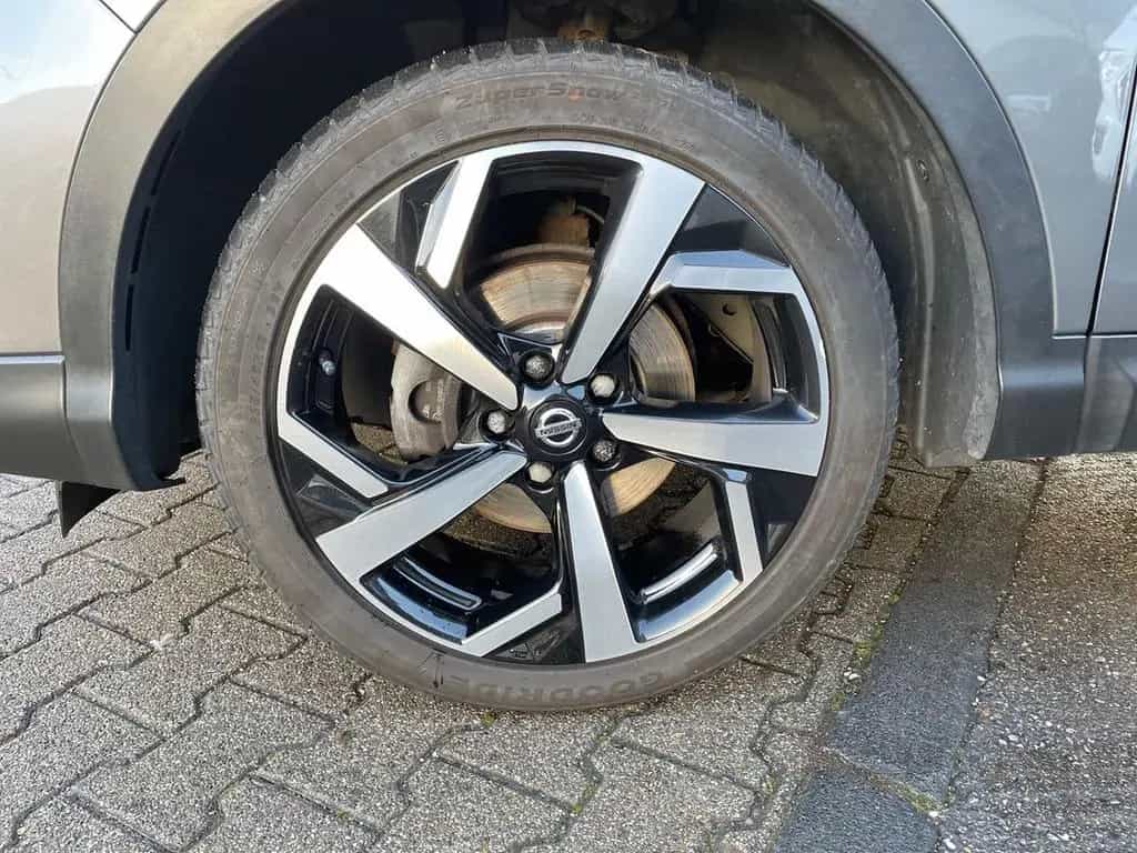 Nissan Qashqai 1.3 DIG-T Akari Autom. AHK FAHRASSISTENZ 12/2020-photo-6