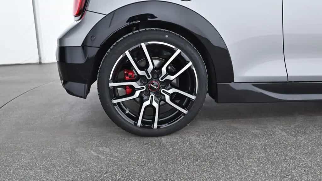 MINI John Cooper Works Cabrio 03/2025-photo-18