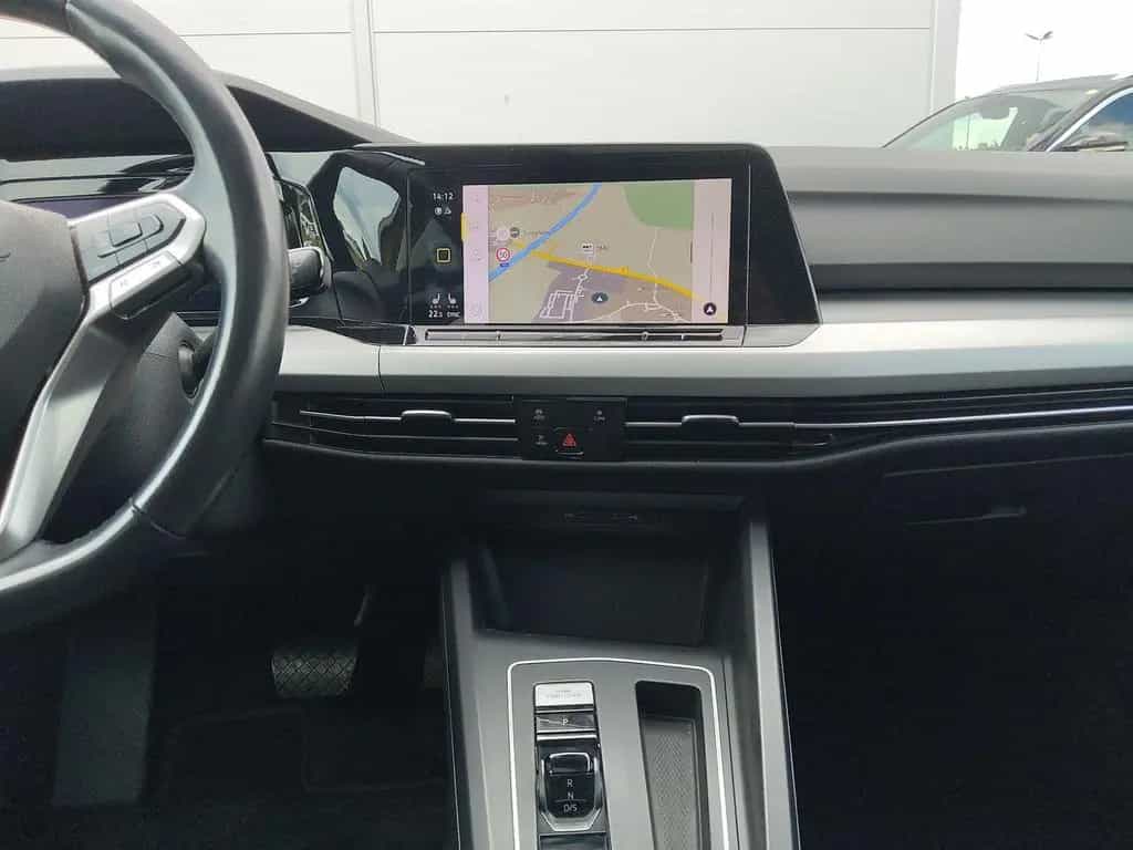 Volkswagen Golf Life 2.0 TDI DSG Pano ACC LED VC Ambiente 05/2020-photo-14
