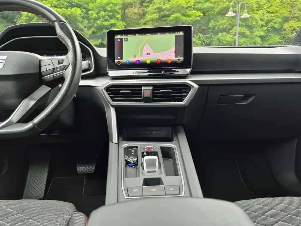 Seat Leon FR AmbiLight Navi LED Rückfahrk ACC CarPlay 07/2020-photo-10