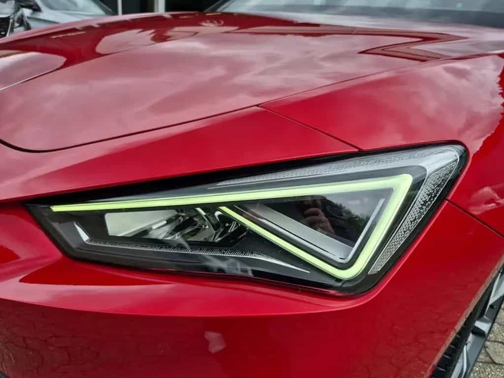 Seat Leon FR AmbiLight Navi LED Rückfahrk ACC CarPlay 07/2020-photo-17