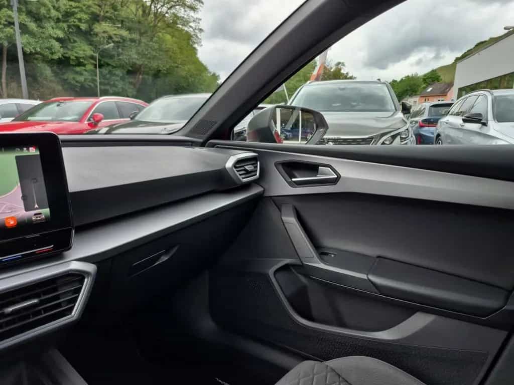 Seat Leon FR AmbiLight Navi LED Rückfahrk ACC CarPlay 07/2020-photo-21