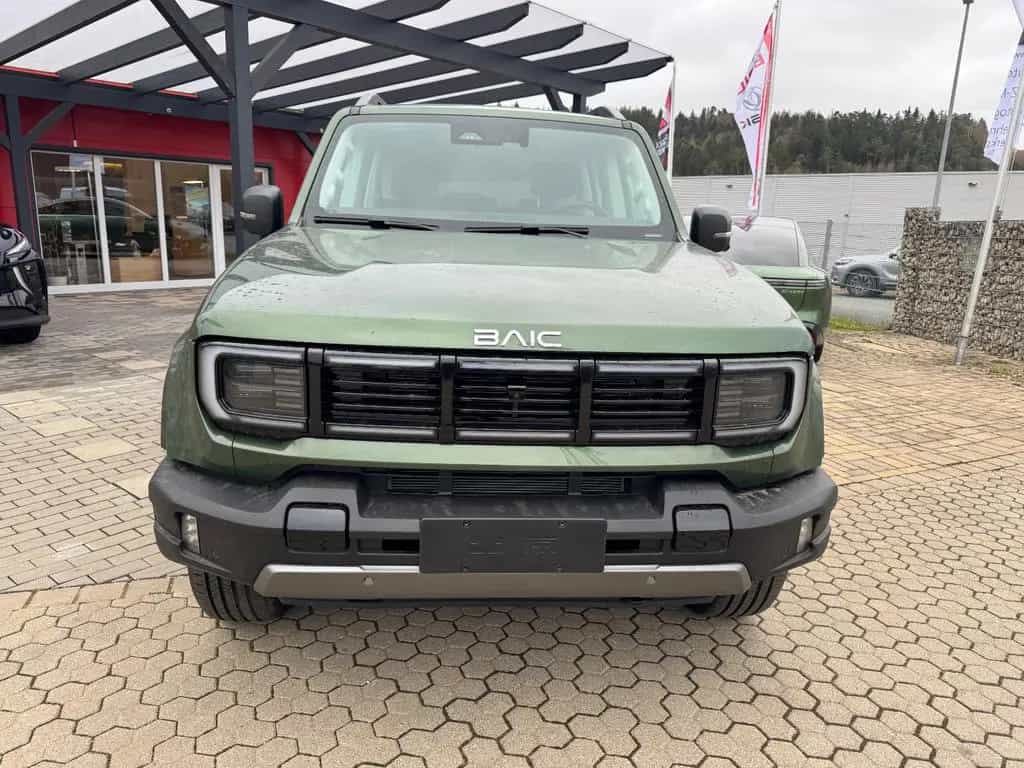 BAIC BJ40 2.0T 4WD 8 Gang AT Pano/Sitzhzg und Belüft. null-photo-1