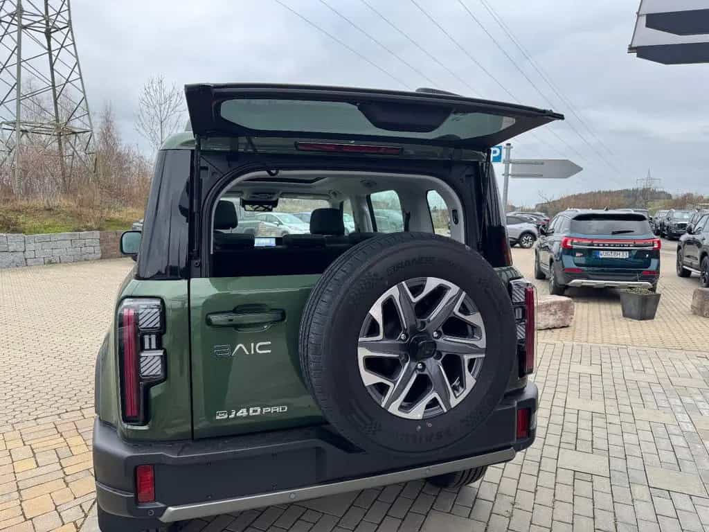 BAIC BJ40 2.0T 4WD 8 Gang AT Pano/Sitzhzg und Belüft. null-photo-16