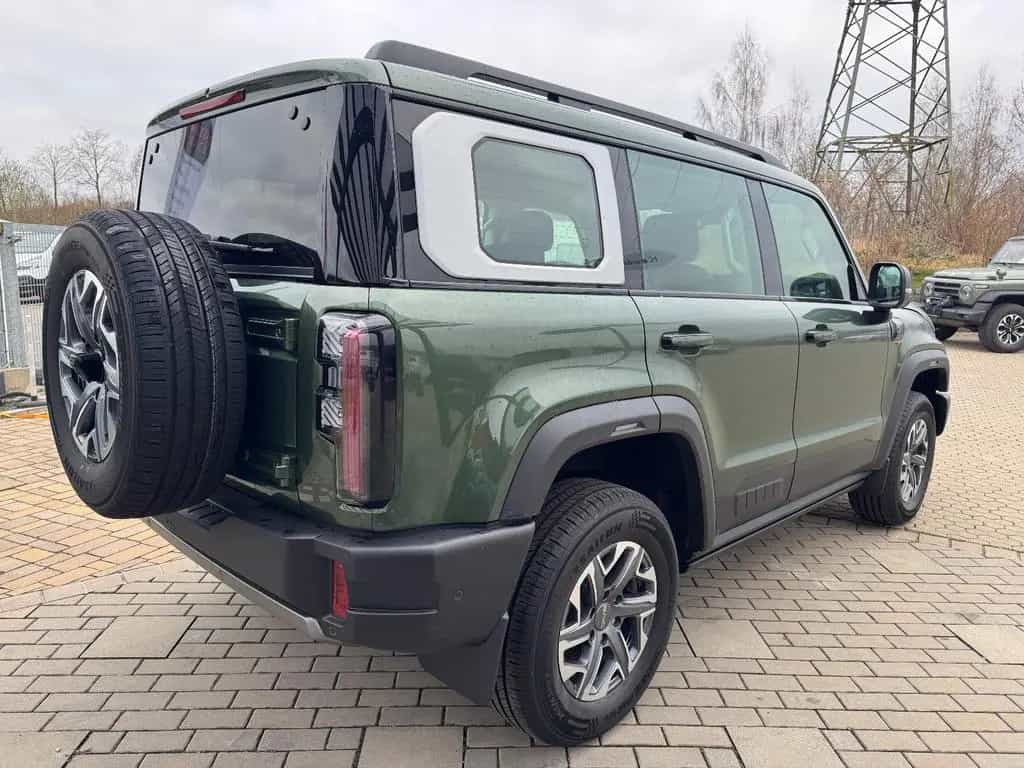 BAIC BJ40 2.0T 4WD 8 Gang AT Pano/Sitzhzg und Belüft. null-photo-5