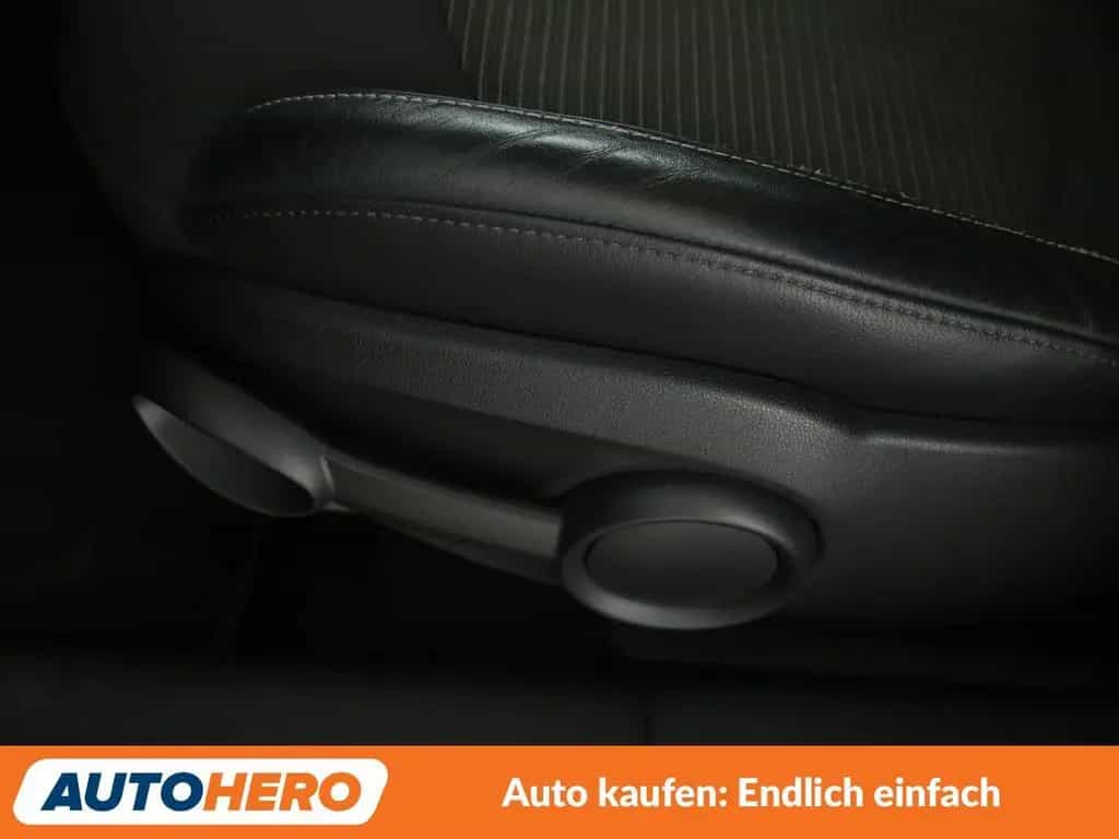 MINI Countryman D (Cooper) Countryman Cooper D*NAVI*TEMPO*PDC*SHZ*ALU* 08/2016-photo-27