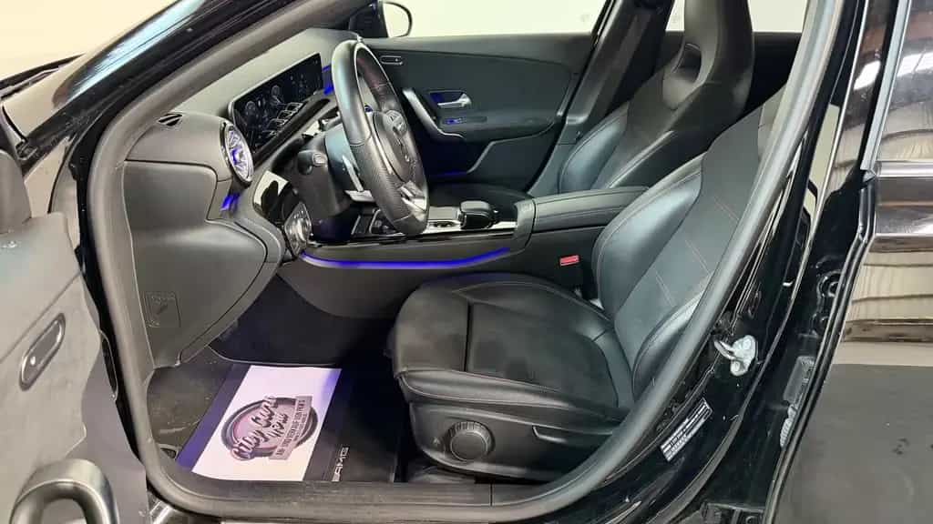 Mercedes-Benz A-Class 200 AMG PANO+KAM+AMBIENTE+LED 05/2019-photo-12