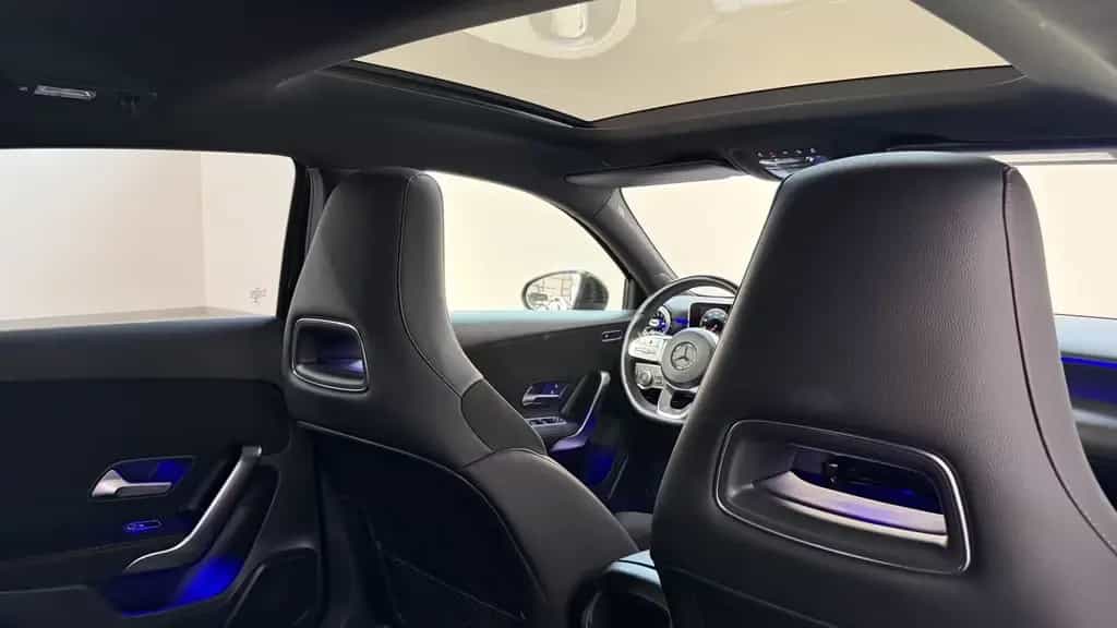 Mercedes-Benz A-Class 200 AMG PANO+KAM+AMBIENTE+LED 05/2019-photo-24