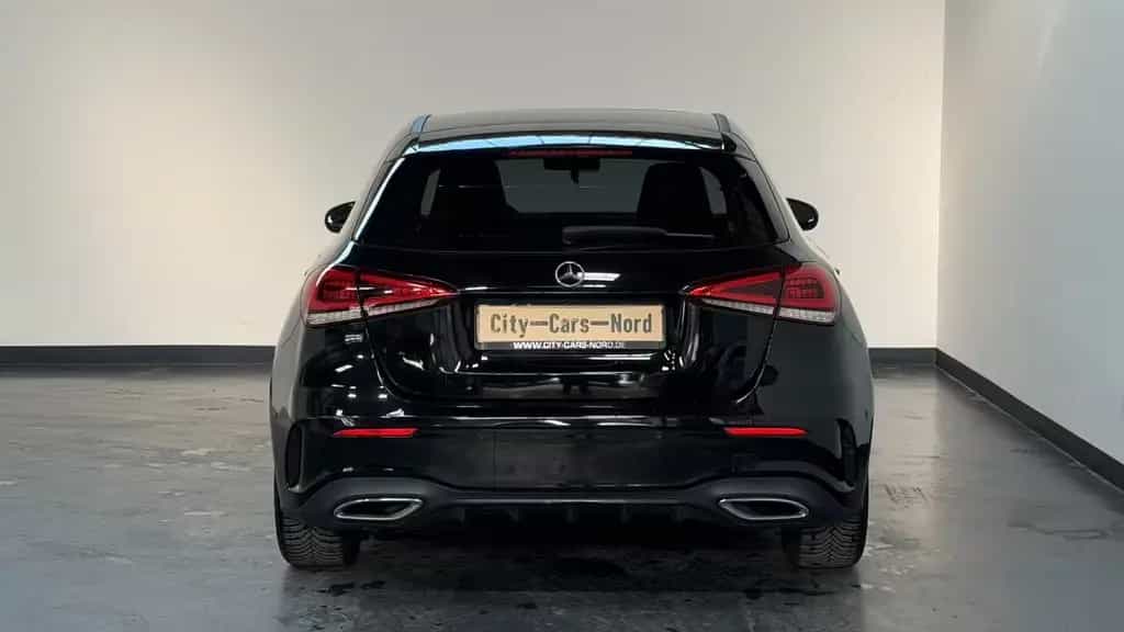 Mercedes-Benz A-Class 200 AMG PANO+KAM+AMBIENTE+LED 05/2019-photo-3