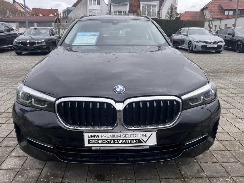 BMW 5 Series 530d Touring Head-Up DAB WLAN Parkassistent Shz 08/2022-photo-3