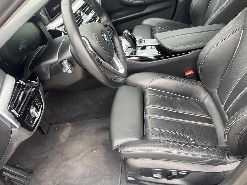 BMW 5 Series 530d Touring Head-Up DAB WLAN Parkassistent Shz 08/2022-photo-7