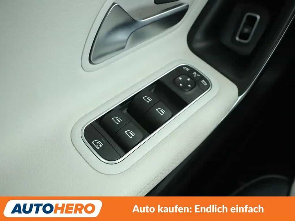 Mercedes-Benz A-Class 250 4Matic AMG Line Aut.*LED*NAVI*TEMPO*CAM* 11/2019-photo-27