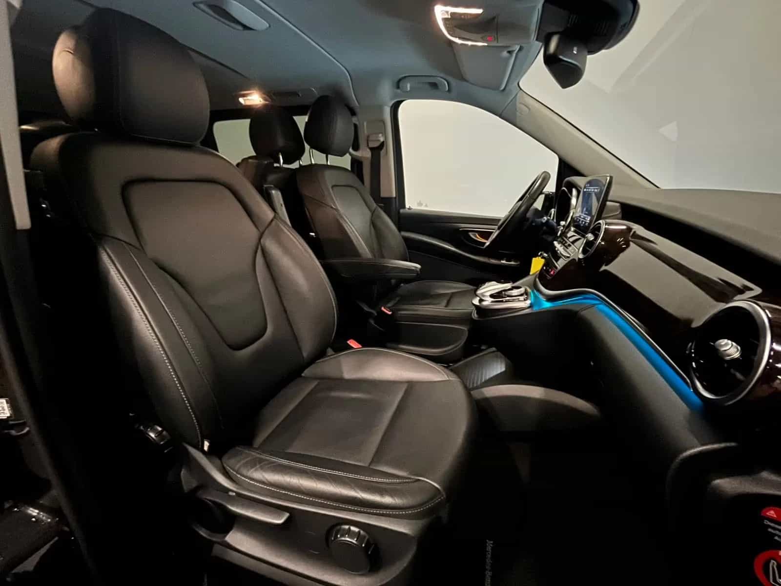 Mercedes-Benz V-Class 250 02/2019-photo-14