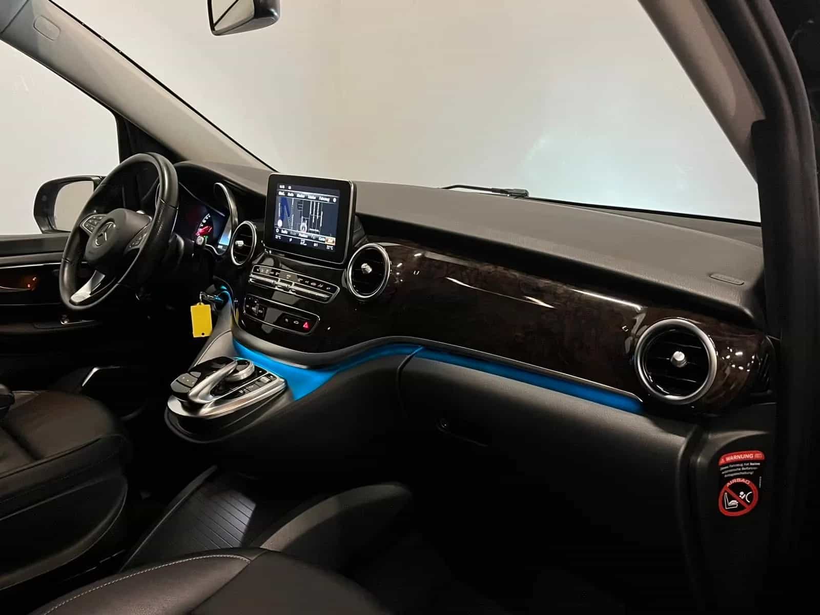 Mercedes-Benz V-Class 250 02/2019-photo-15