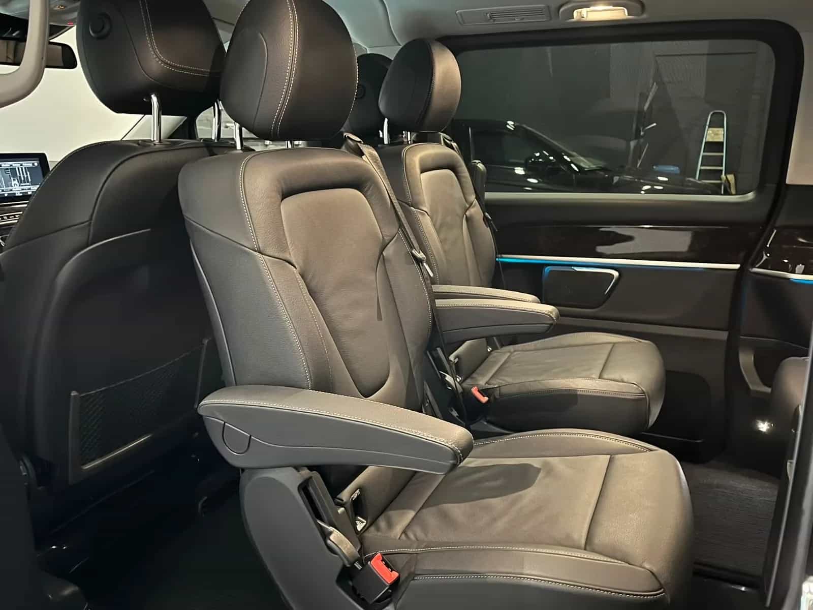 Mercedes-Benz V-Class 250 02/2019-photo-16