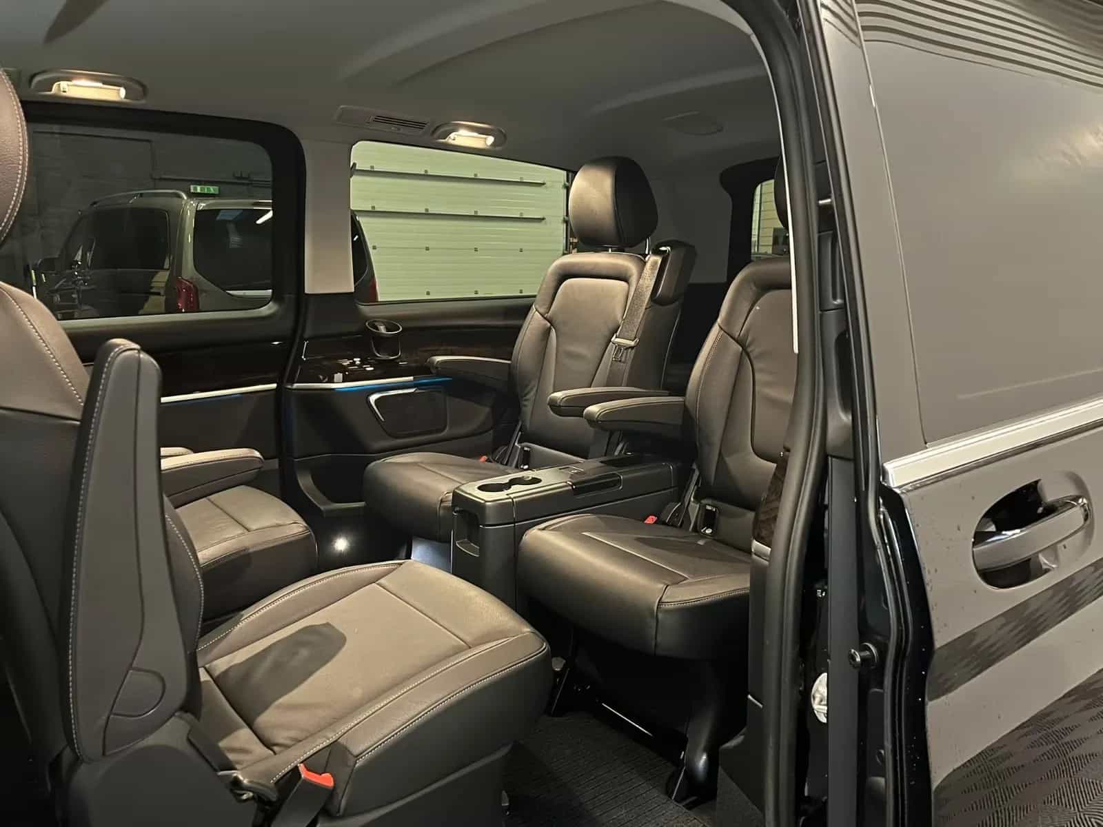 Mercedes-Benz V-Class 250 02/2019-photo-18
