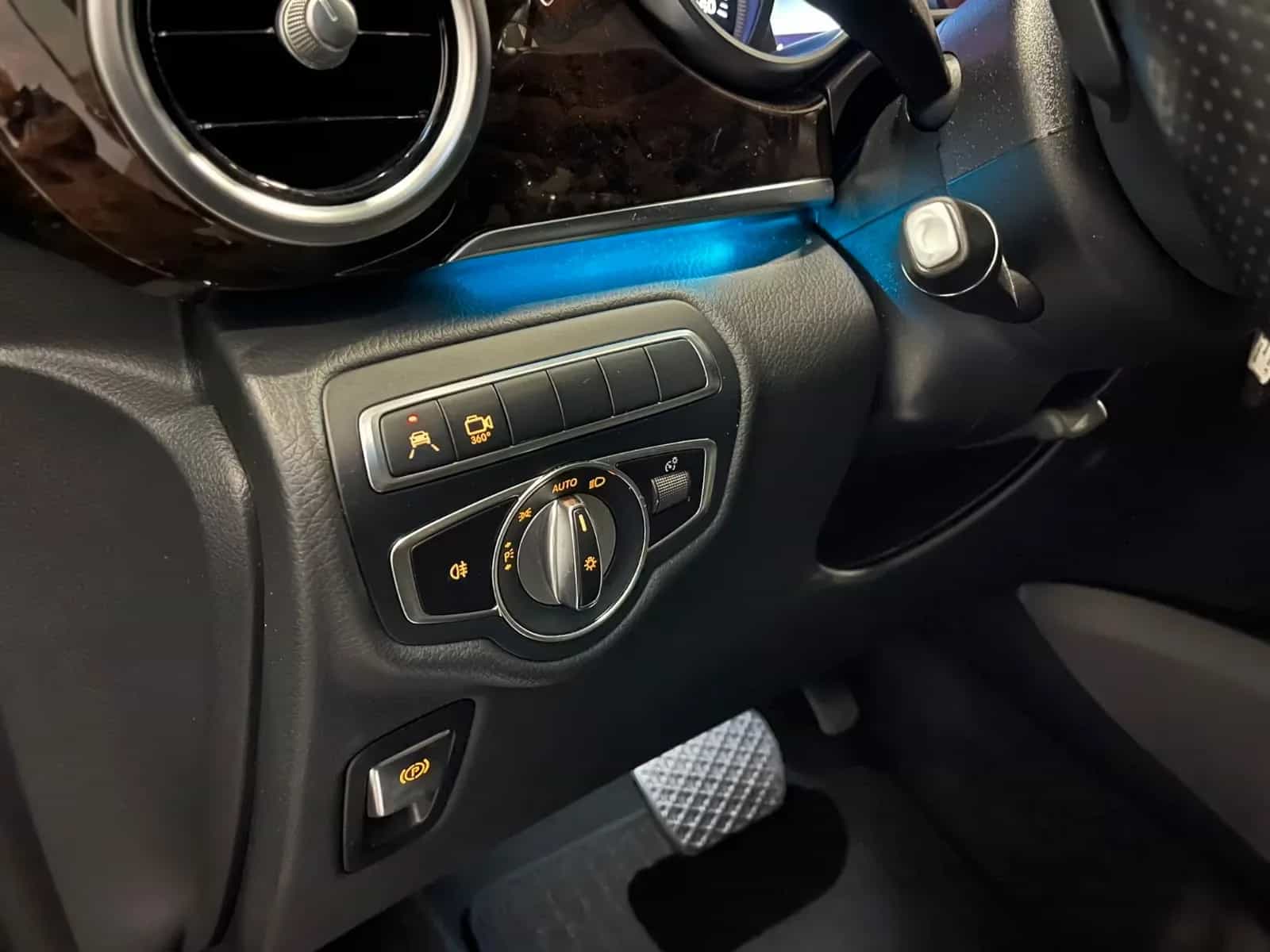 Mercedes-Benz V-Class 250 02/2019-photo-19