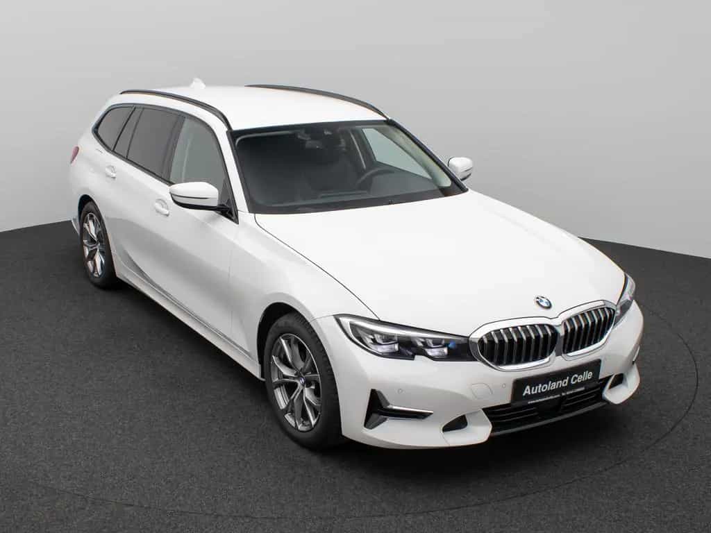 BMW 3 Series 320d  Luxury Line Kamera DAB HiFi Stop&Go Sport 07/2021-photo-2