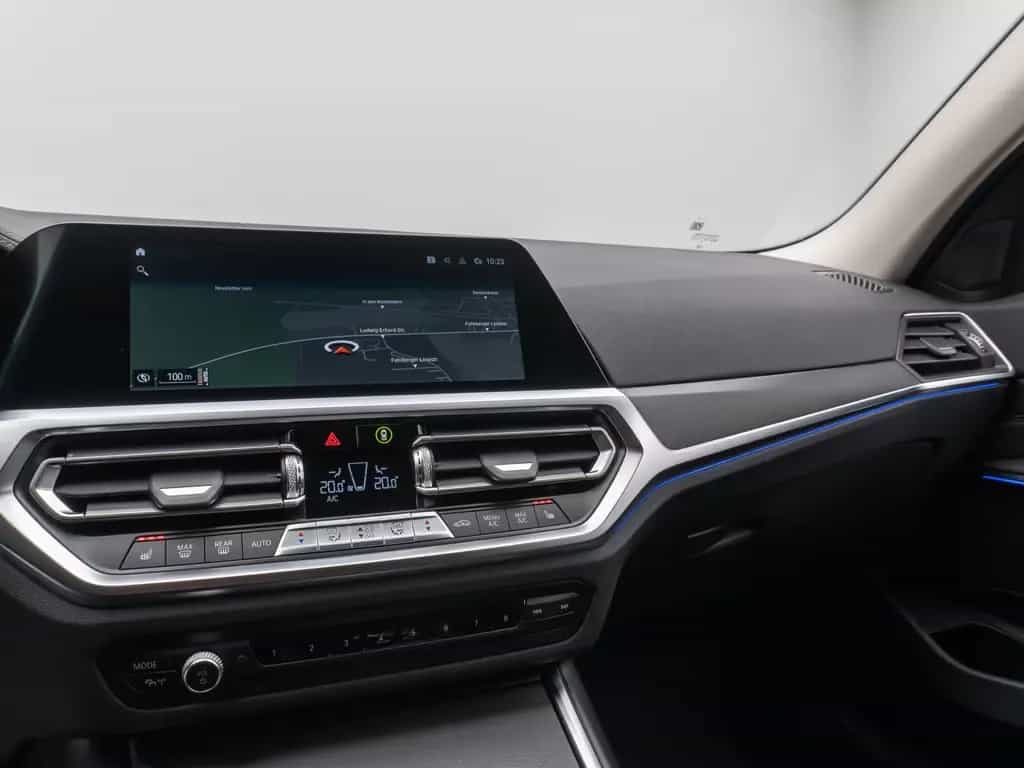 BMW 3 Series 320d  Luxury Line Kamera DAB HiFi Stop&Go Sport 07/2021-photo-21