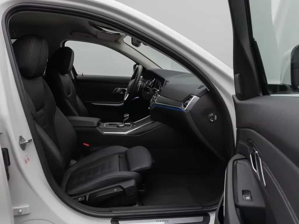 BMW 3 Series 320d  Luxury Line Kamera DAB HiFi Stop&Go Sport 07/2021-photo-24