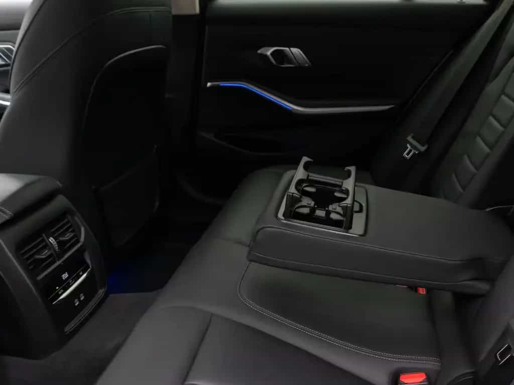 BMW 3 Series 320d  Luxury Line Kamera DAB HiFi Stop&Go Sport 07/2021-photo-28
