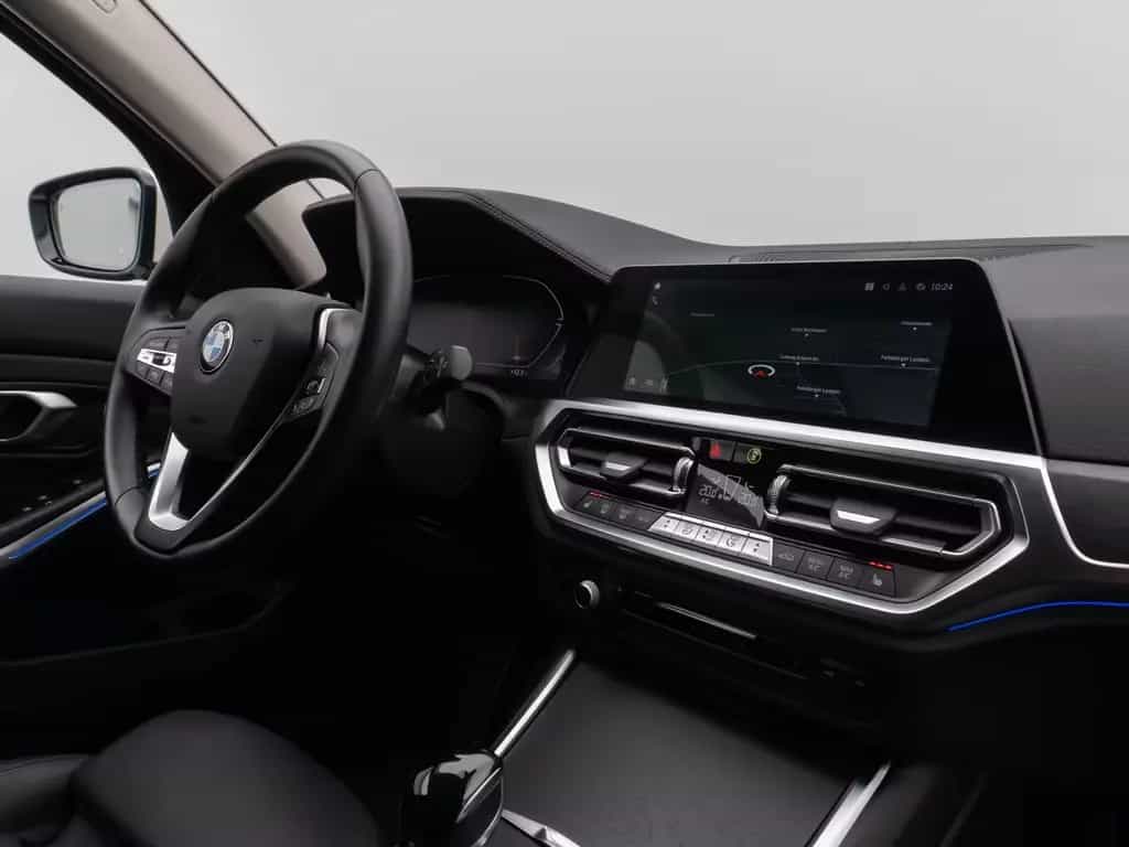 BMW 3 Series 320d  Luxury Line Kamera DAB HiFi Stop&Go Sport 07/2021-photo-37