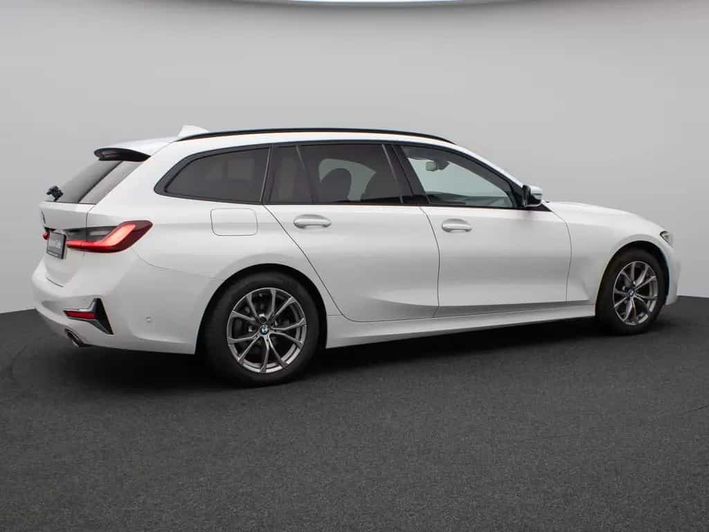 BMW 3 Series 320d  Luxury Line Kamera DAB HiFi Stop&Go Sport 07/2021-photo-5