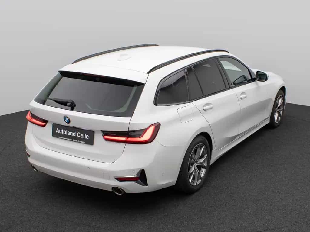 BMW 3 Series 320d  Luxury Line Kamera DAB HiFi Stop&Go Sport 07/2021-photo-6