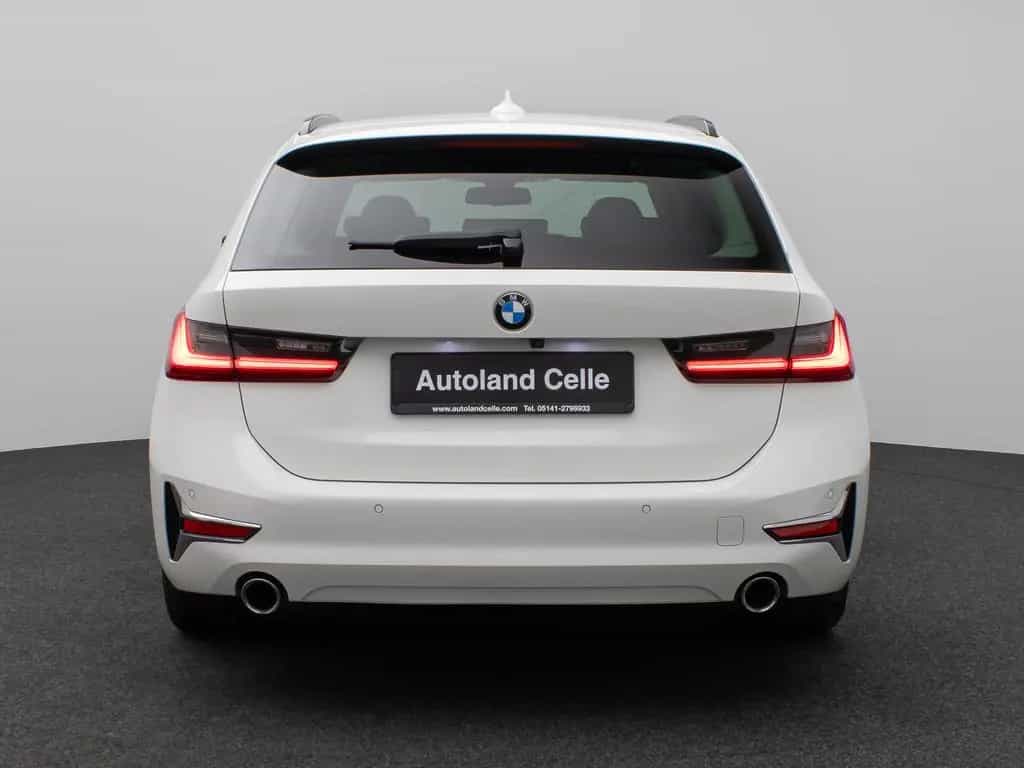 BMW 3 Series 320d  Luxury Line Kamera DAB HiFi Stop&Go Sport 07/2021-photo-7