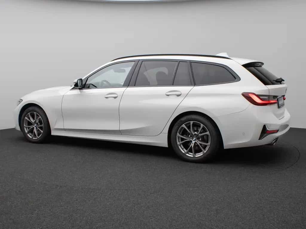 BMW 3 Series 320d  Luxury Line Kamera DAB HiFi Stop&Go Sport 07/2021-photo-9