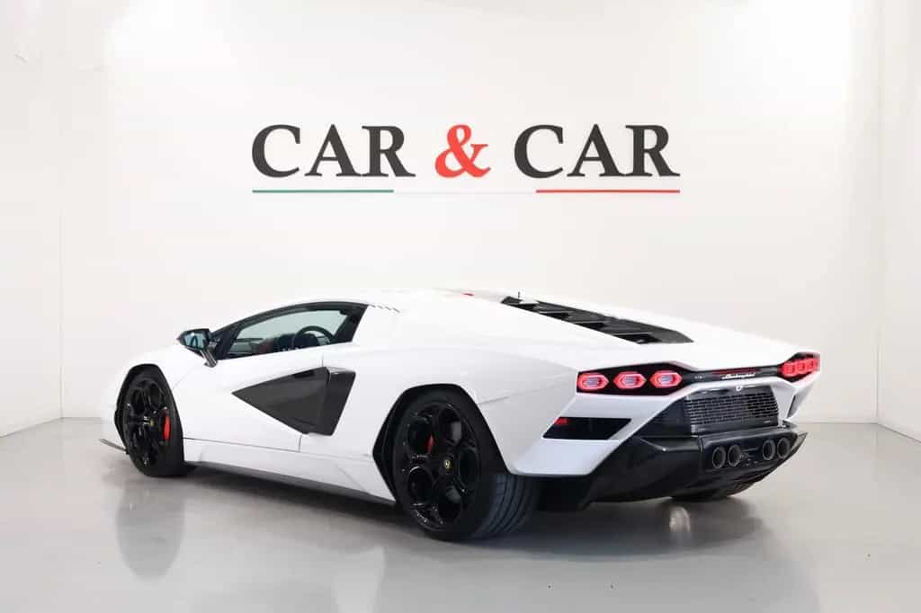 Lamborghini Countach LPI 800-4 09/2022-photo-1