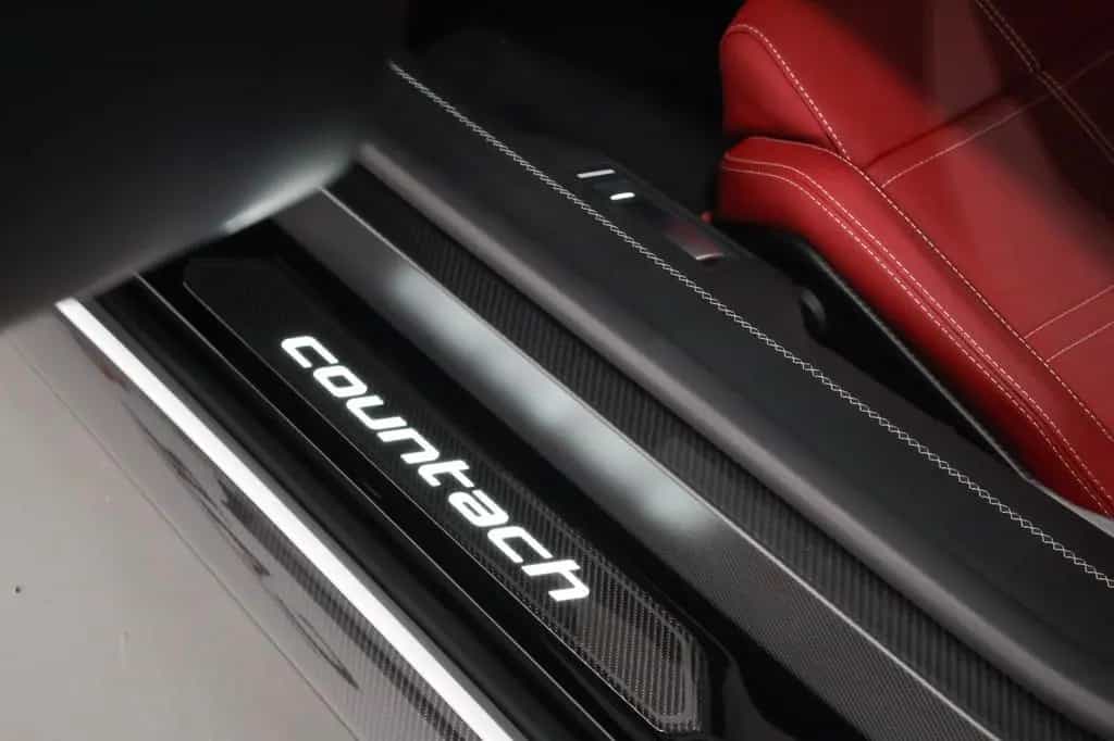 Lamborghini Countach LPI 800-4 09/2022-photo-10