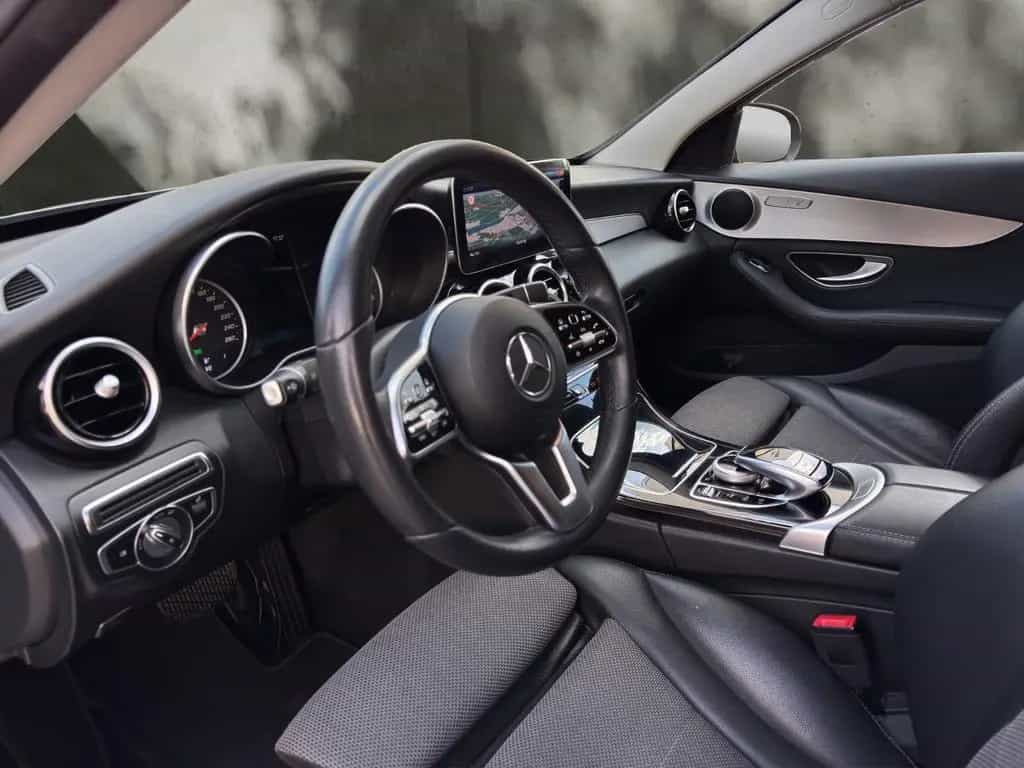 Mercedes-Benz C-Class 300 Limo. Avantgarde LED/KAMERA/NAVI/LEDER/SHZ 12/2018-photo-12
