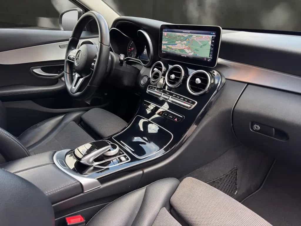 Mercedes-Benz C-Class 300 Limo. Avantgarde LED/KAMERA/NAVI/LEDER/SHZ 12/2018-photo-16