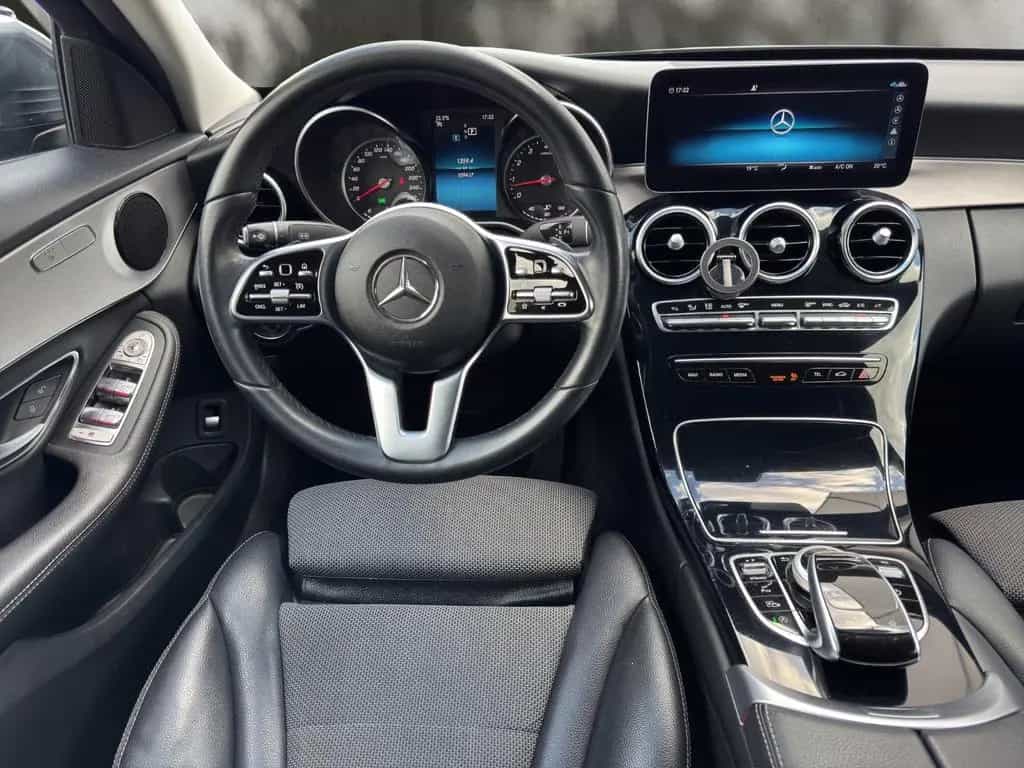 Mercedes-Benz C-Class 300 Limo. Avantgarde LED/KAMERA/NAVI/LEDER/SHZ 12/2018-photo-17