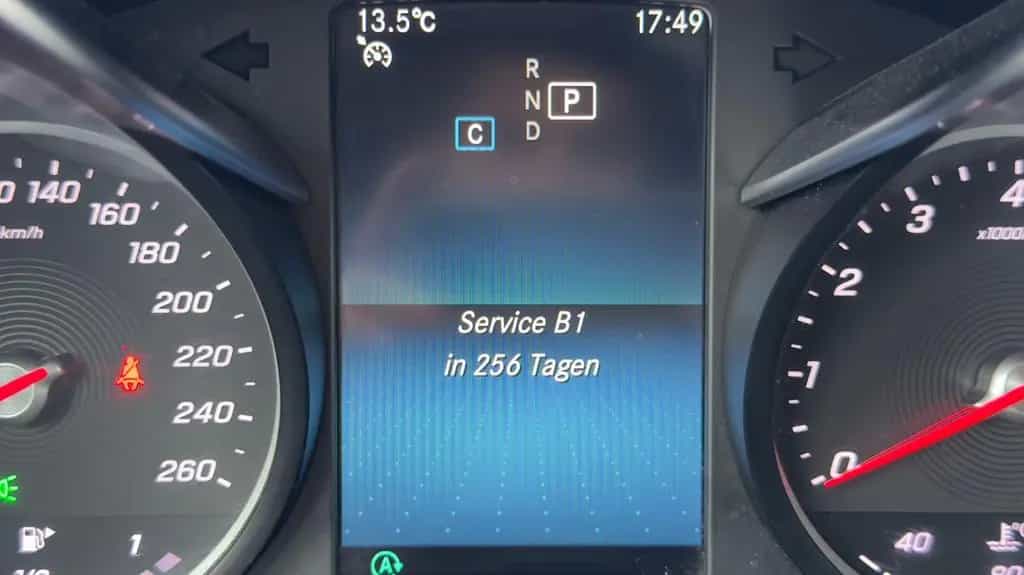 Mercedes-Benz C-Class 300 Limo. Avantgarde LED/KAMERA/NAVI/LEDER/SHZ 12/2018-photo-22