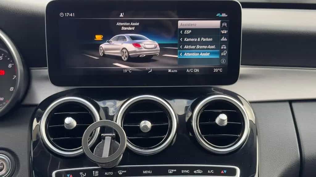 Mercedes-Benz C-Class 300 Limo. Avantgarde LED/KAMERA/NAVI/LEDER/SHZ 12/2018-photo-29