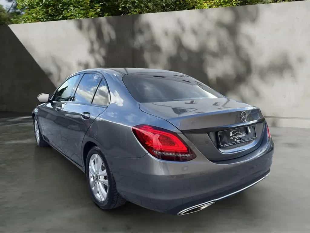 Mercedes-Benz C-Class 300 Limo. Avantgarde LED/KAMERA/NAVI/LEDER/SHZ 12/2018-photo-5