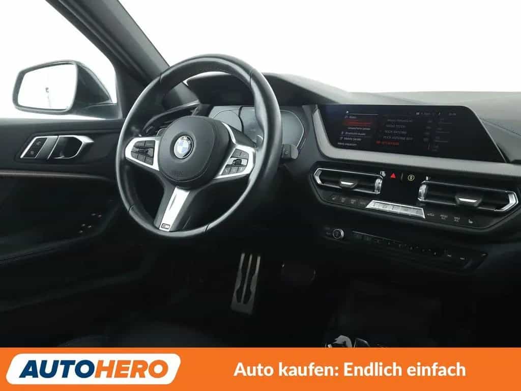 BMW 1 Series M135i xDrive Aut.*NAVI*TEMPO*SHZ*LIM*PDC* 09/2020-photo-12